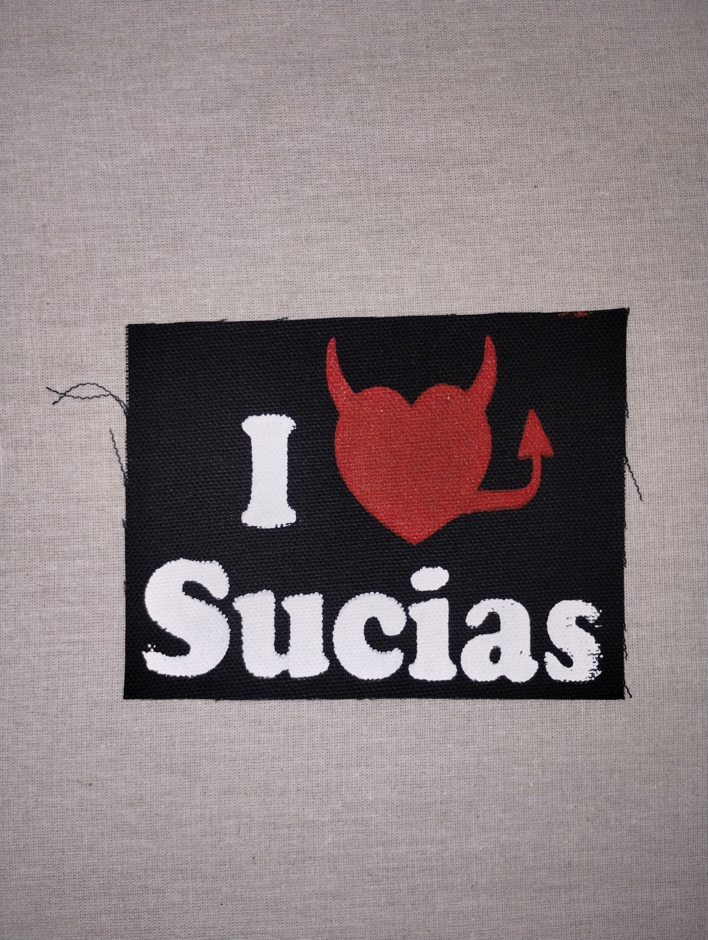 "I❤️ Sucias" patches