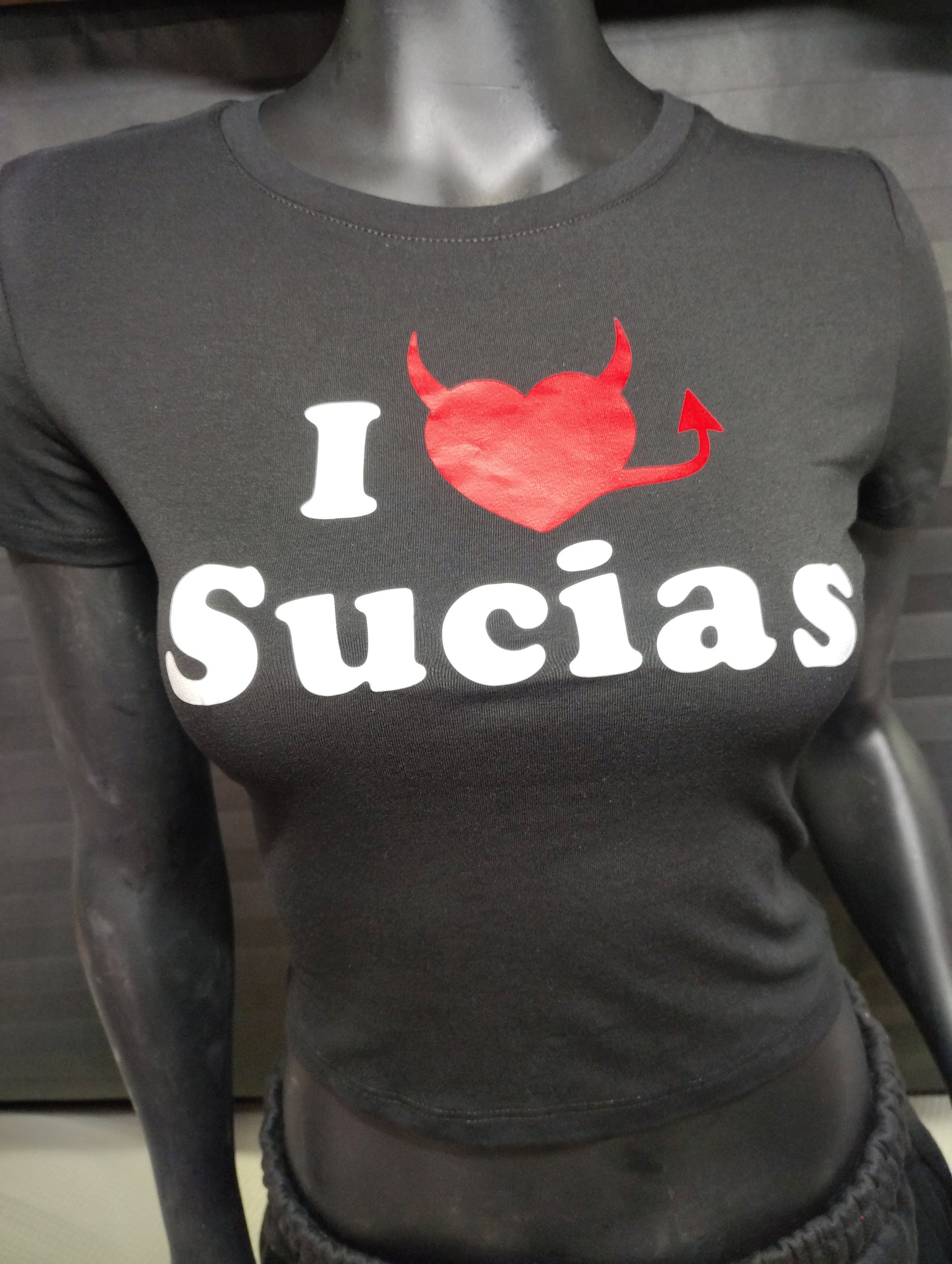 "I ❤️SUCIAS" women's crop top